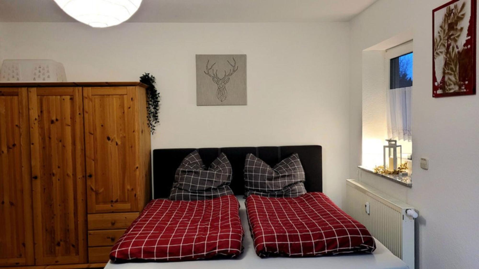 Wohlfuehl-Ferienwohnung Mit Tiefgarage Im Gruenen Oberhof  Exterior photo